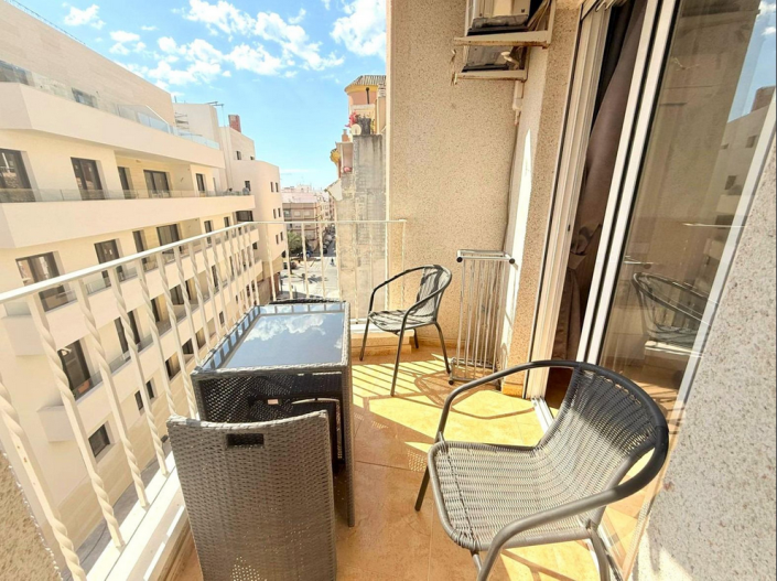 Image No.5-Appartement de 2 chambres à vendre à Torrevieja