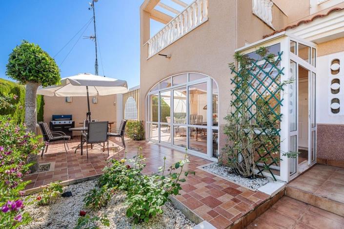 Image No.2-3 Bed Townhouse for sale