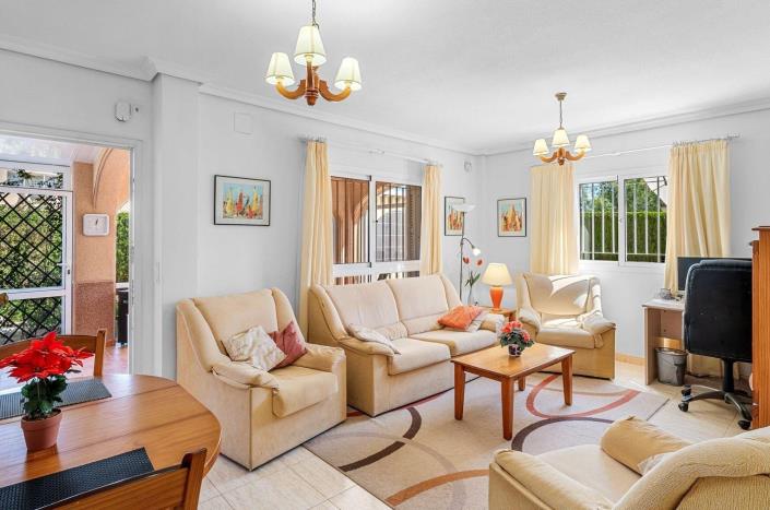 Image No.8-3 Bed Townhouse for sale