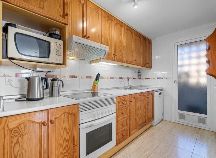 Image No.11-3 Bed Townhouse for sale