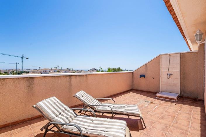 Image No.24-3 Bed Townhouse for sale