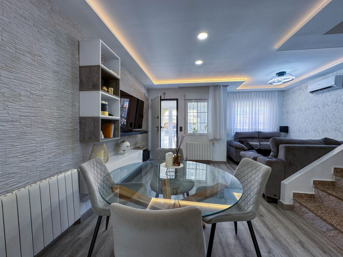 Image No.5-3 Bed Townhouse for sale