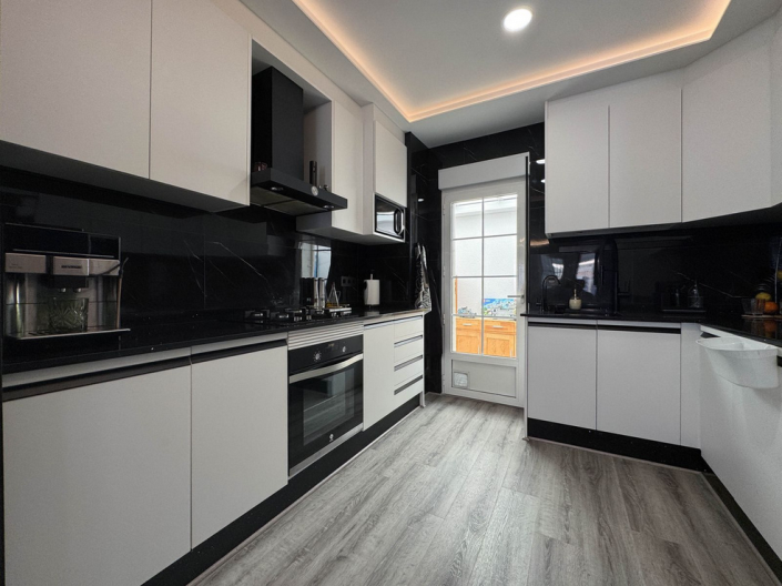 Image No.7-3 Bed Townhouse for sale