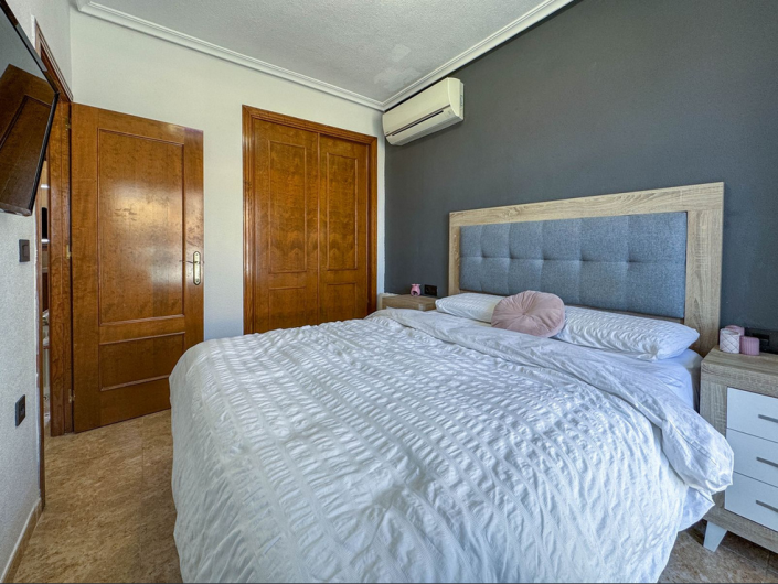 Image No.13-3 Bed Townhouse for sale