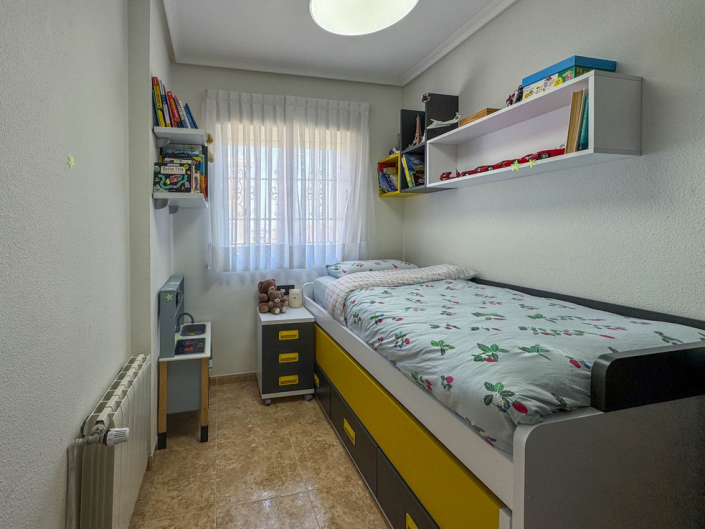 Image No.20-3 Bed Townhouse for sale