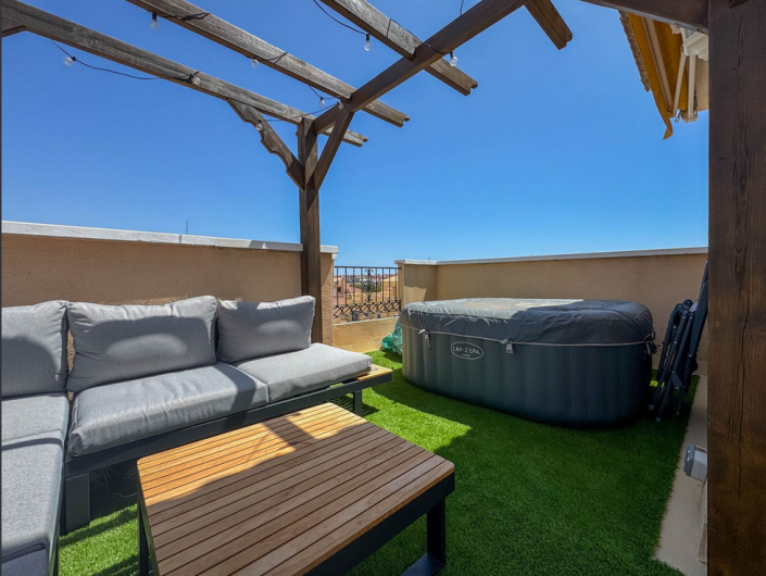 Image No.2-3 Bed Townhouse for sale