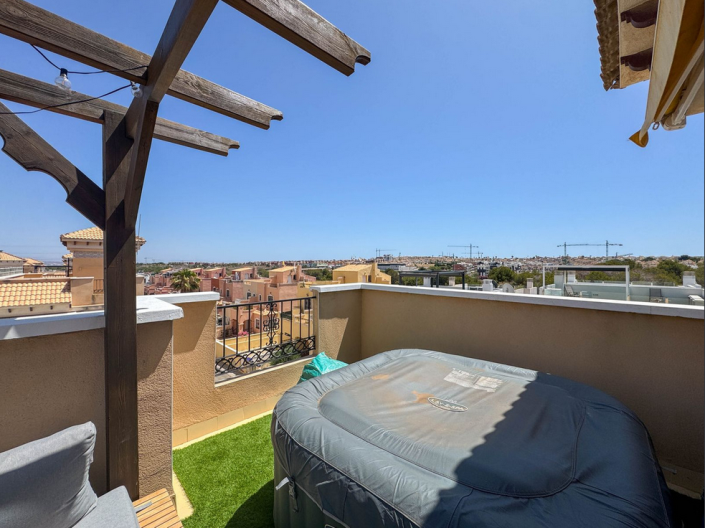 Image No.24-3 Bed Townhouse for sale