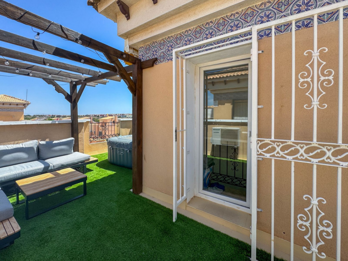 Image No.28-3 Bed Townhouse for sale