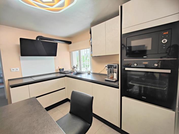 Image No.4-Villa de 4 chambres à vendre à Torremolinos