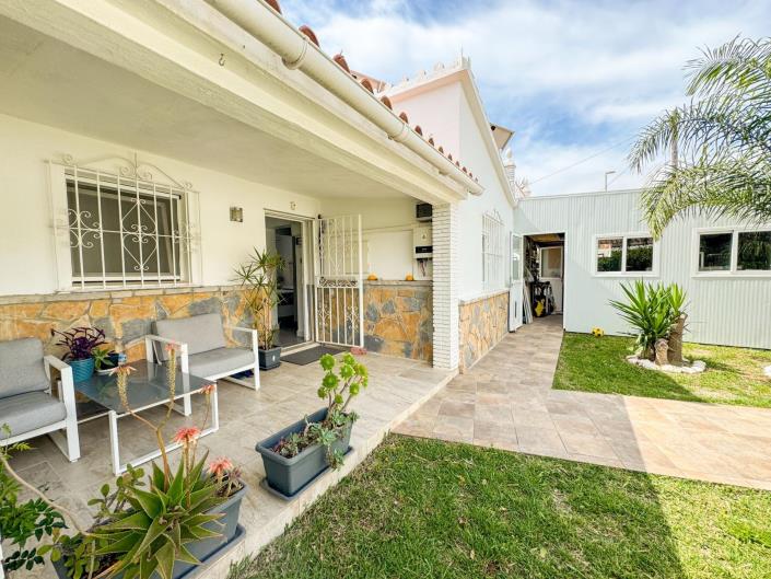 Image No.3-Villa de 4 chambres à vendre à Torremolinos