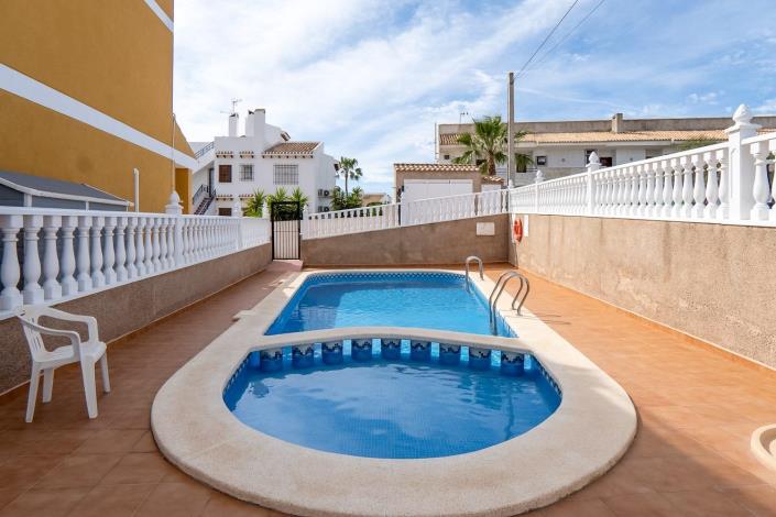 Image No.4-Bungalow de 2 chambres à vendre à Villamartin