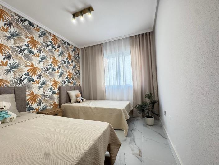 Image No.22-4 Bed Apartment for sale