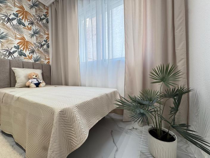 Image No.26-4 Bed Apartment for sale