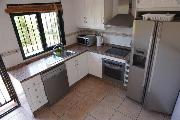 Image No.20-3 Bed Villa for sale