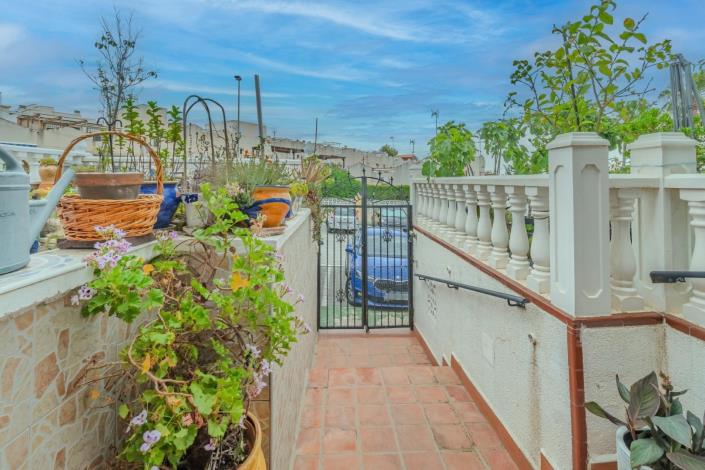 Image No.29-2 Bed Villa for sale