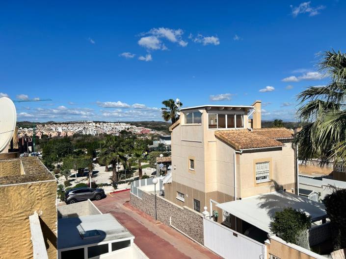 Image No.10-3 Bed Townhouse for sale