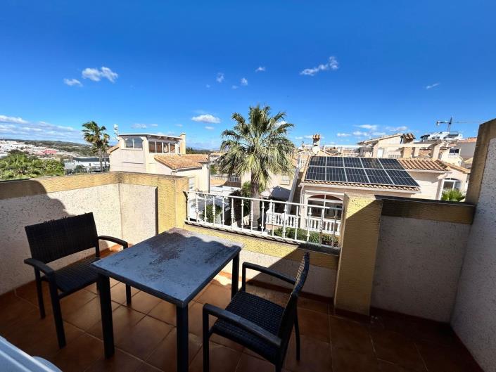 Image No.13-3 Bed Townhouse for sale