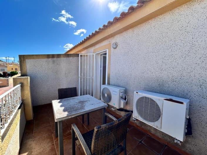 Image No.14-3 Bed Townhouse for sale