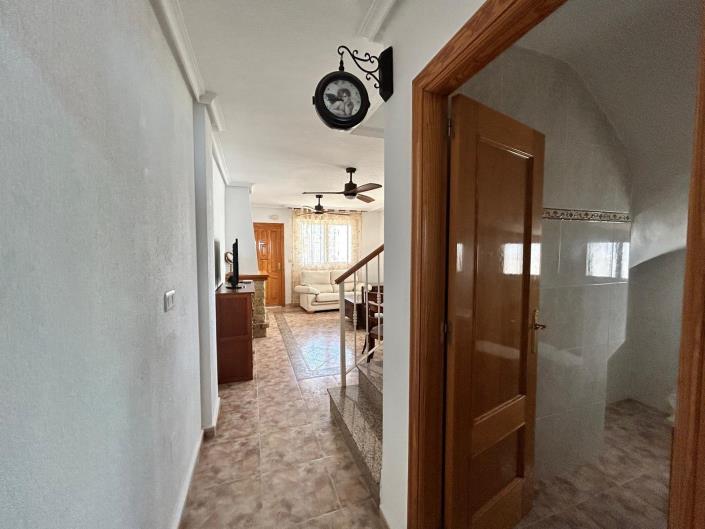 Image No.40-3 Bed Townhouse for sale