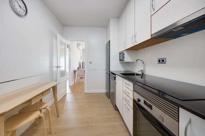 Image No.9-2 Bed Apartment for sale