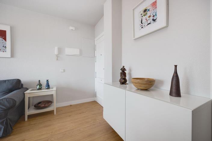 Image No.20-2 Bed Apartment for sale