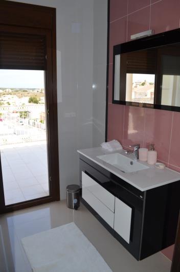 Image No.20-Villa de 4 chambres à vendre à Ciudad Quesada