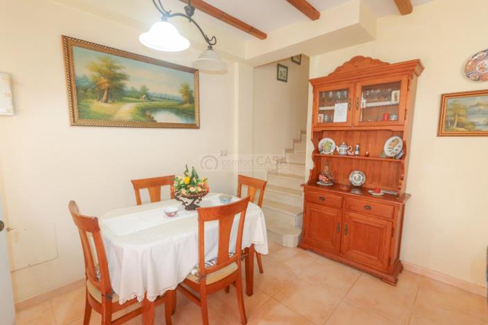 Image No.8-3 Bed Townhouse for sale