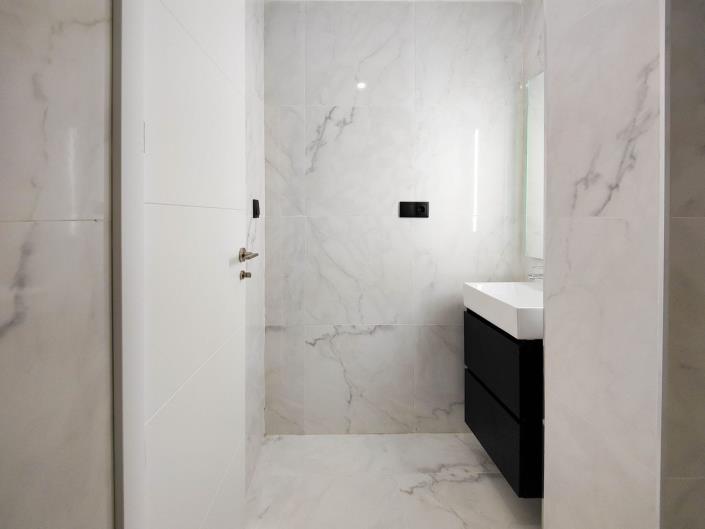 Image No.28-2 Bed Apartment for sale