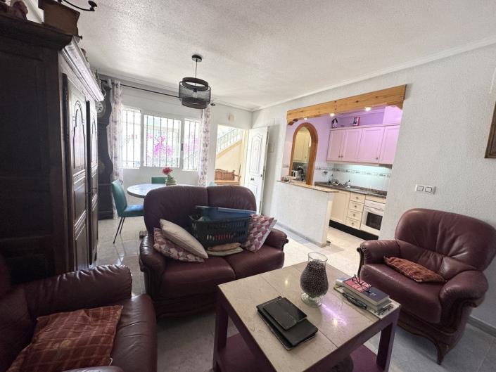 Image No.15-2 Bed Townhouse for sale