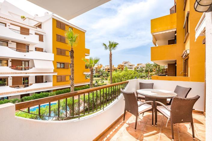 Image No.2-Appartement de 2 chambres à vendre à Punta Prima