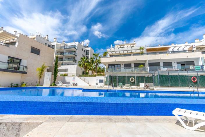 Image No.18-2 Bed Apartment for sale