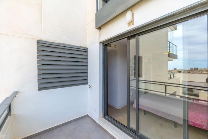 Image No.26-2 Bed Apartment for sale