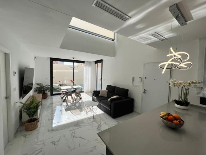 Image No.2-3 Bed Villa for sale