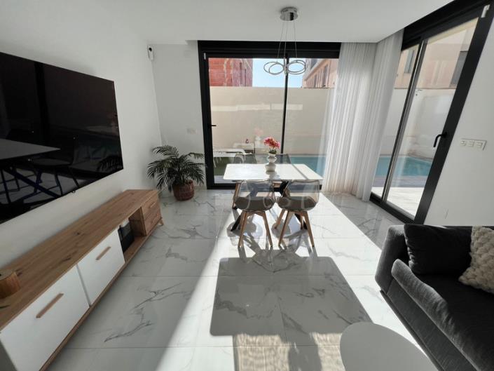 Image No.12-3 Bed Villa for sale