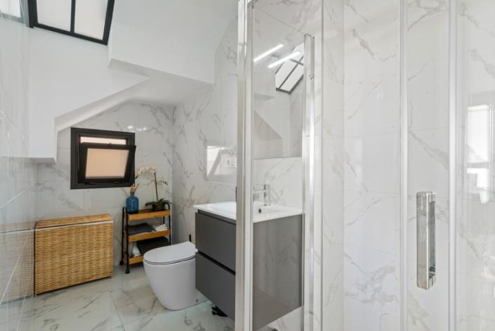 Image No.19-3 Bed Villa for sale