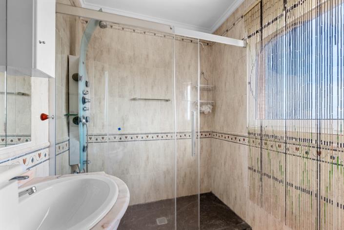 Image No.36-3 Bed Villa for sale