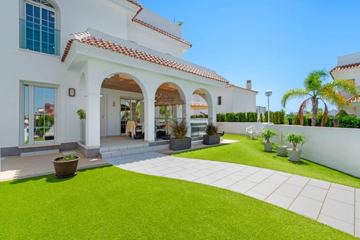 Image No.5-3 Bed Villa for sale