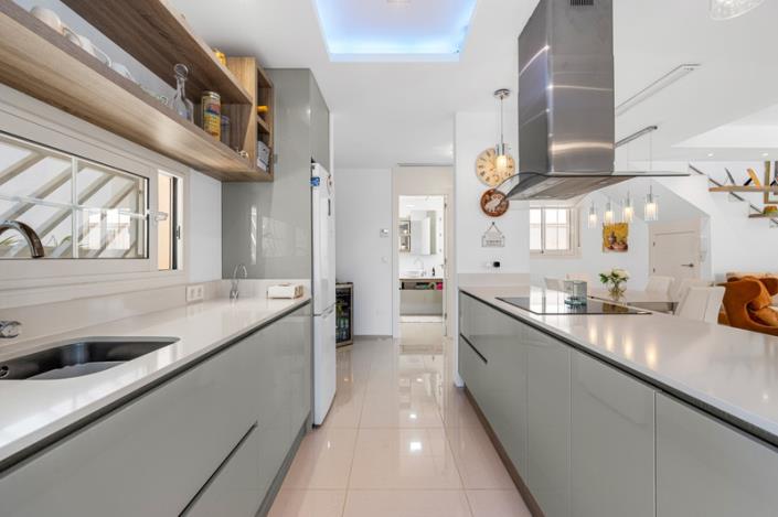 Image No.12-3 Bed Villa for sale