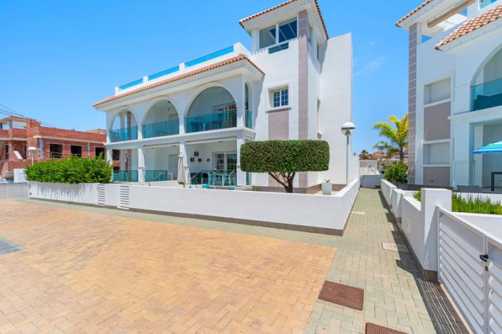 Image No.50-3 Bed Villa for sale