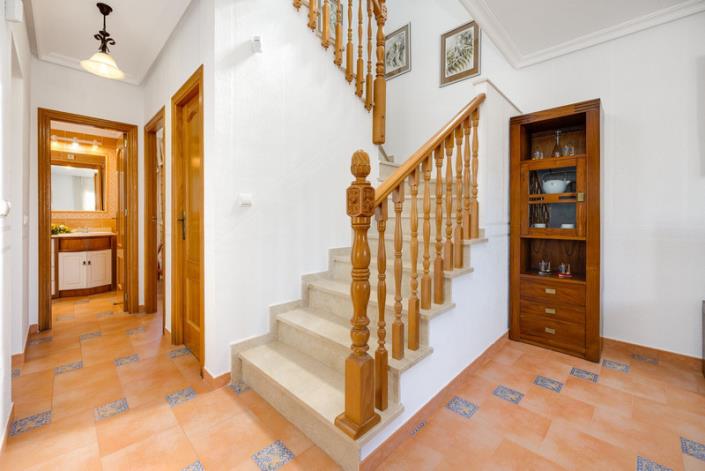 Image No.17-3 Bed Villa / Detached for sale