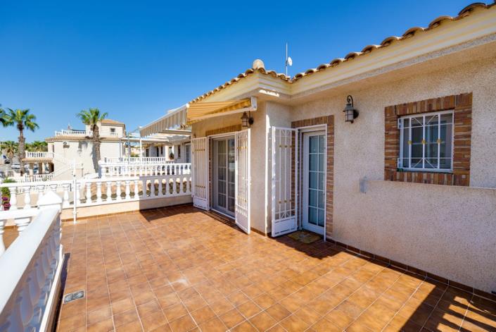 Image No.35-3 Bed Villa / Detached for sale