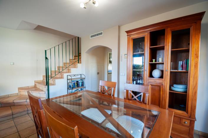 Image No.13-2 Bed Townhouse for sale