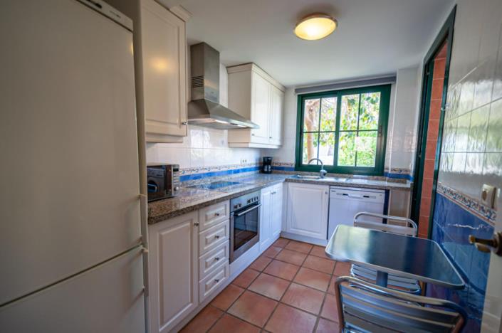 Image No.15-2 Bed Townhouse for sale