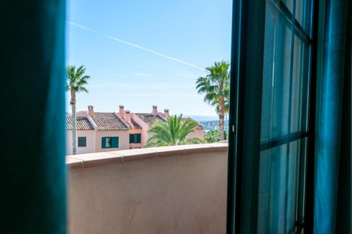 Image No.21-2 Bed Townhouse for sale