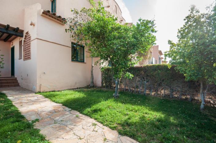 Image No.10-2 Bed Townhouse for sale