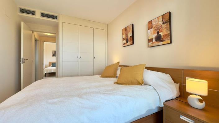 Image No.18-2 Bed Apartment for sale