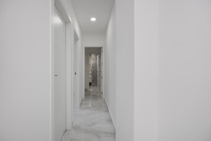 Image No.30-3 Bed Apartment for sale