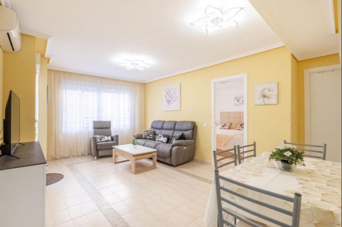 Image No.2-Appartement de 2 chambres à vendre à Torrevieja