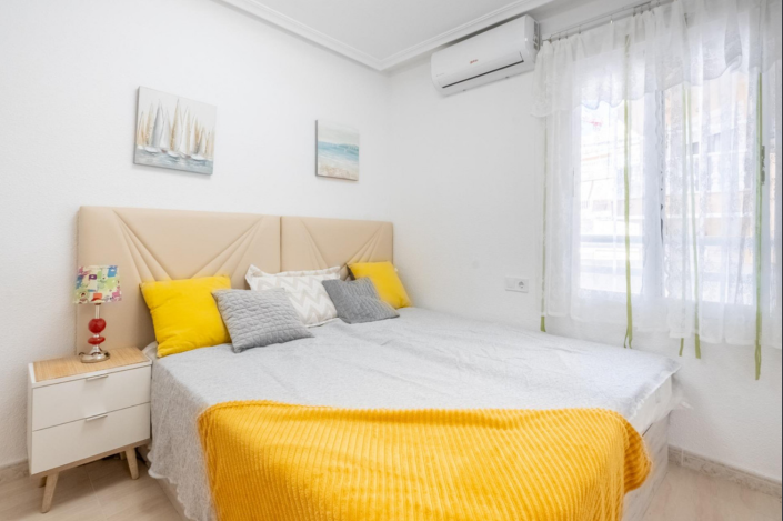 Image No.3-Appartement de 2 chambres à vendre à Torrevieja