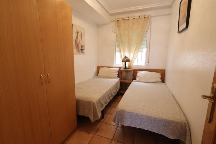 Image No.14-3 Bed Townhouse for sale